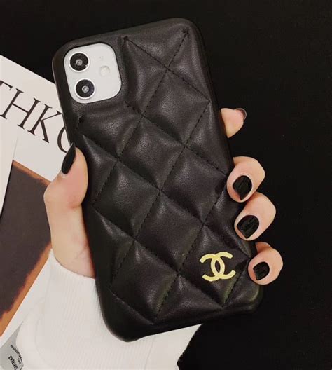 chanel iphone ケース|Chanel iPhone 11 case.